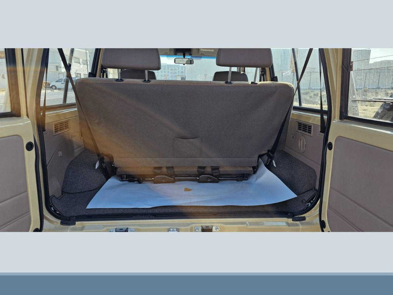 Toyota Land Cruiser 70