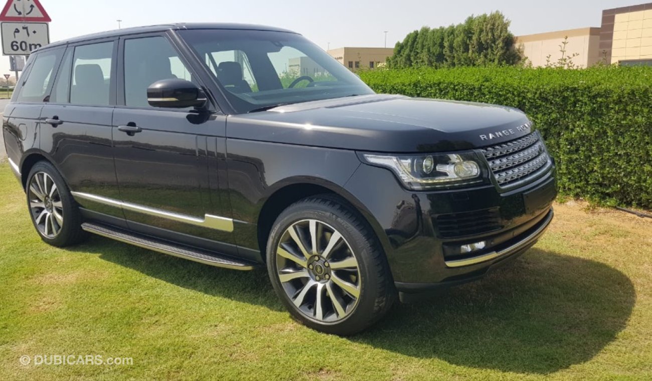 Land Rover Range Rover Vogue Supercharged Rang Rover Vouge model 2013 GCC car prefect condition full option low mileage