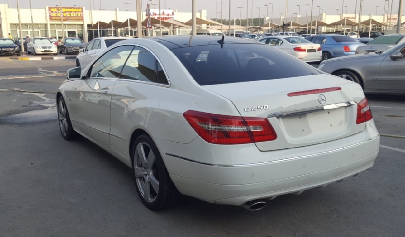 Mercedes-Benz E 250 Mercedes benz E250 coupe GCC car prefect condition full service full option low mileage