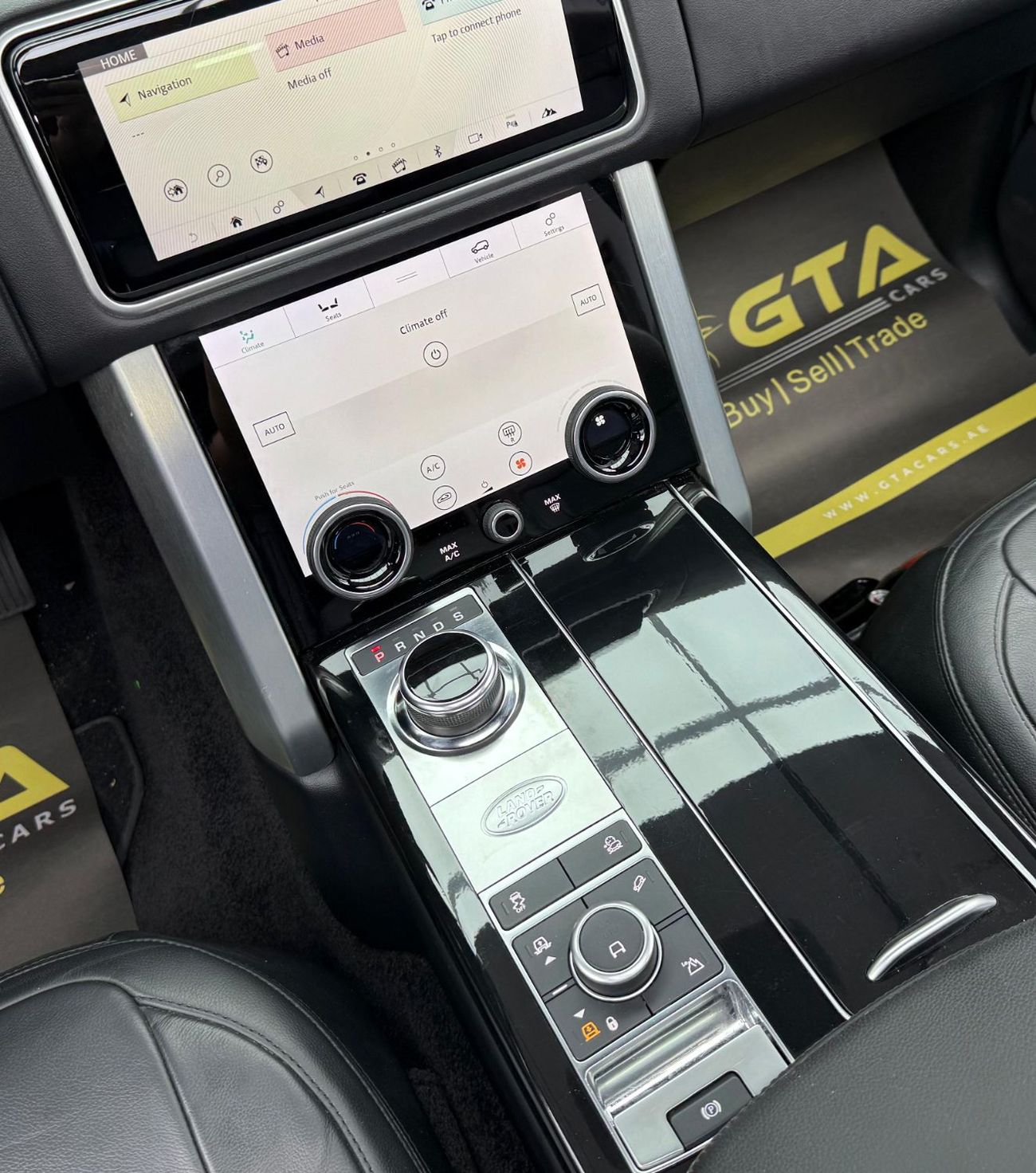 لاند روفر رينج روفر Vogue SE 5.0L2018 Range Rover Vogue SE, One Year Unlimited KM Warranty ,Service History, GCC