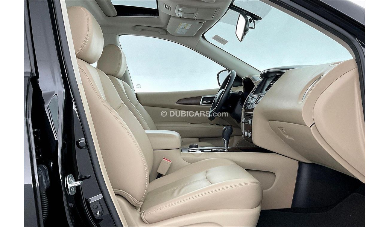 Nissan Pathfinder SV