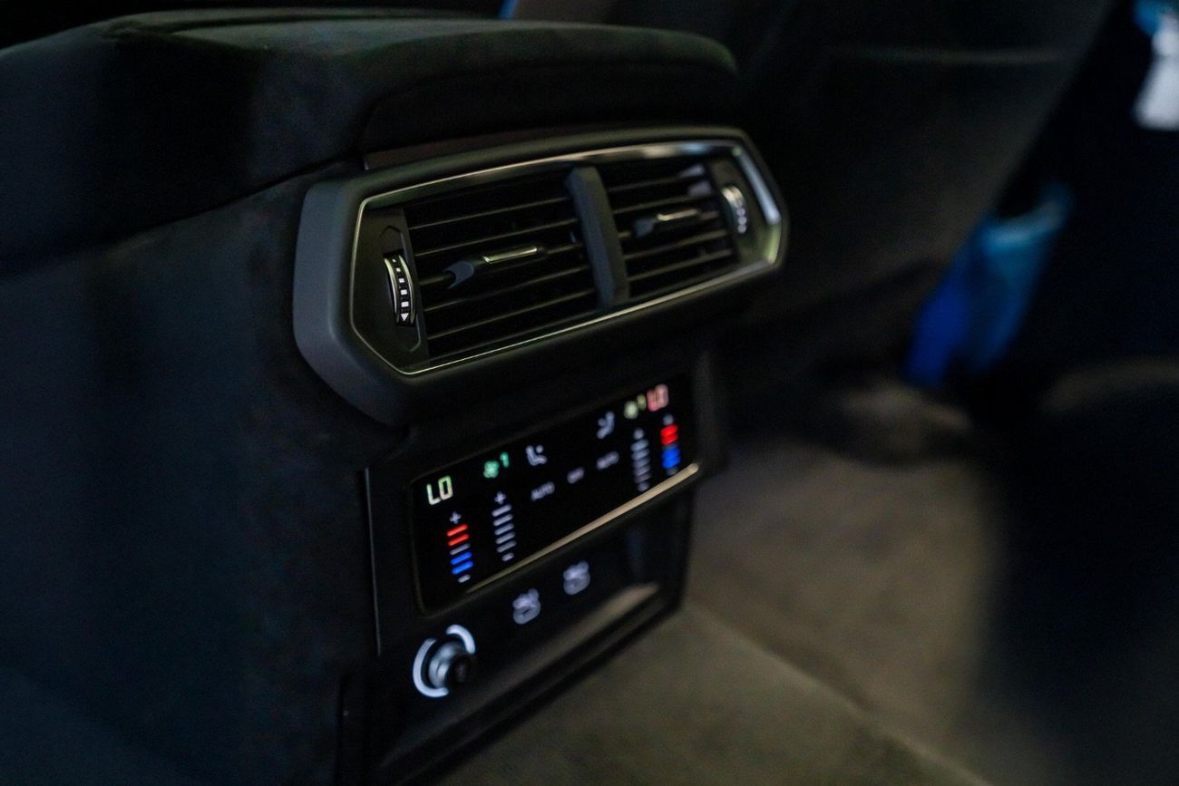 Lamborghini Urus 4.0T V8 Performante 2024 | Performante | Like New | GCC Specs | Full Options