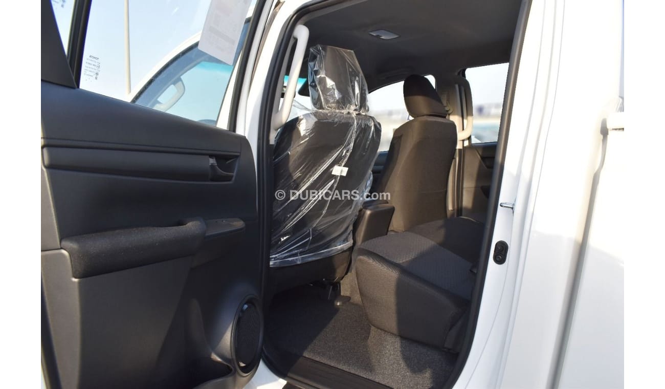 تويوتا هيلوكس 2022 MODEL: TOYOTA HILUX 2.4L 4x4 M/T STD,  CHROME BUMP, 5 STR