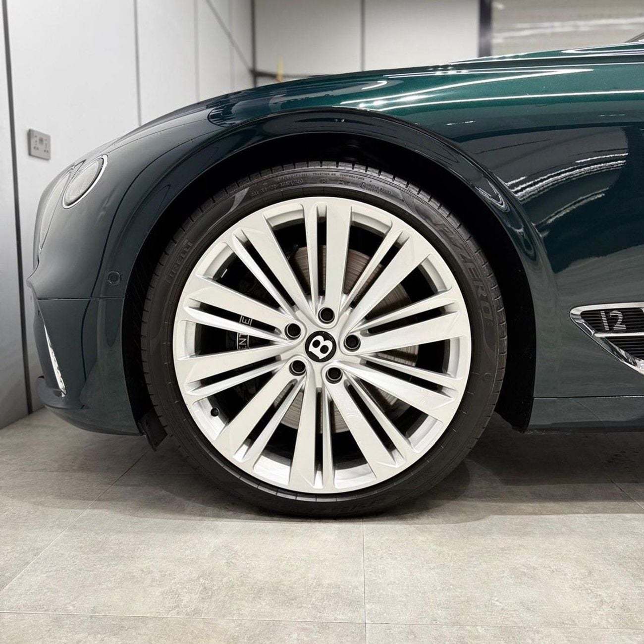 Bentley Continental GT W12 Bentley Continental GT 2021 GCC specs