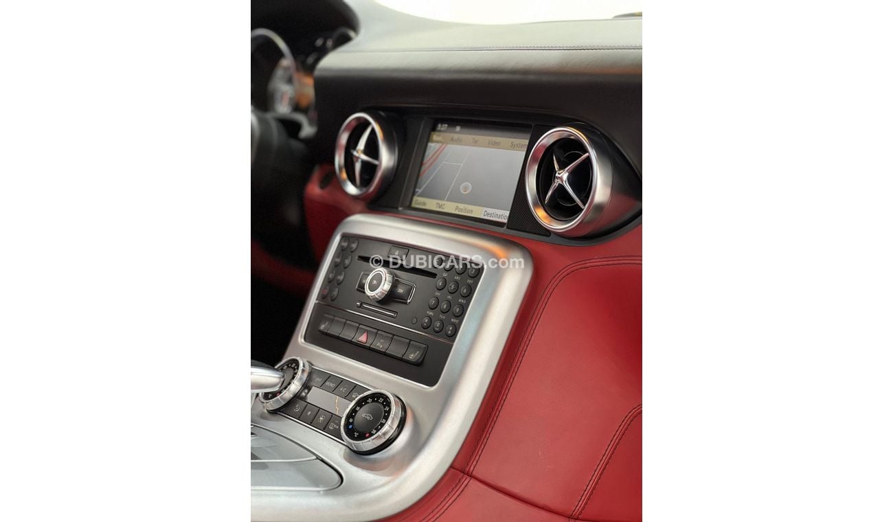 Mercedes-Benz SLS AMG 2011 Mercedes-Benz SLS AMG, Full Kuwait Mercedes Service History, Original Kit Available