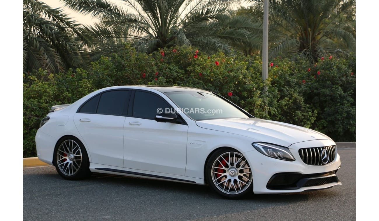 Mercedes-Benz C 63 AMG Mercedes Benz AMG C63S GCC 2015 full option edition 1 night package