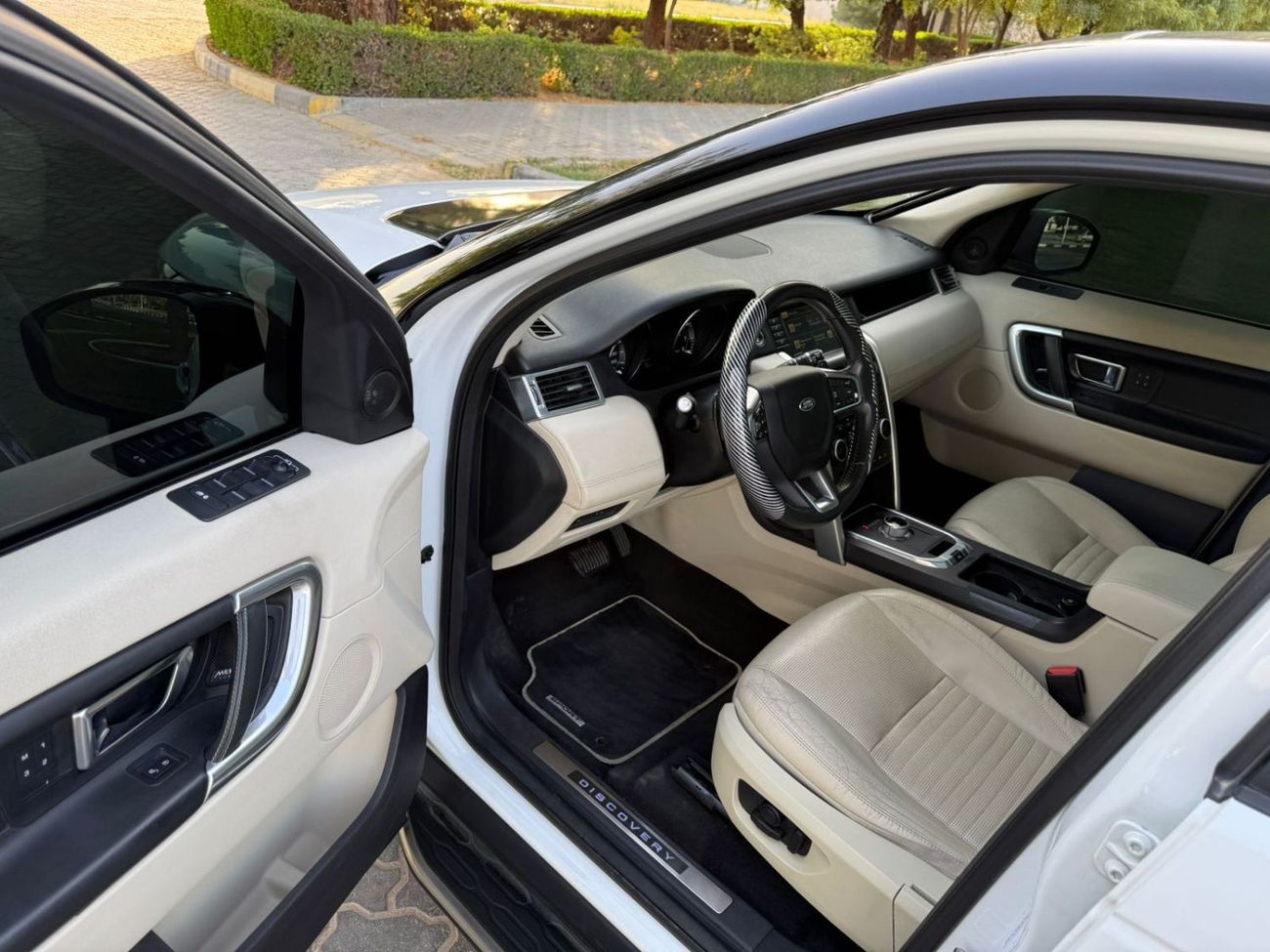 لاند روفر دسكفري