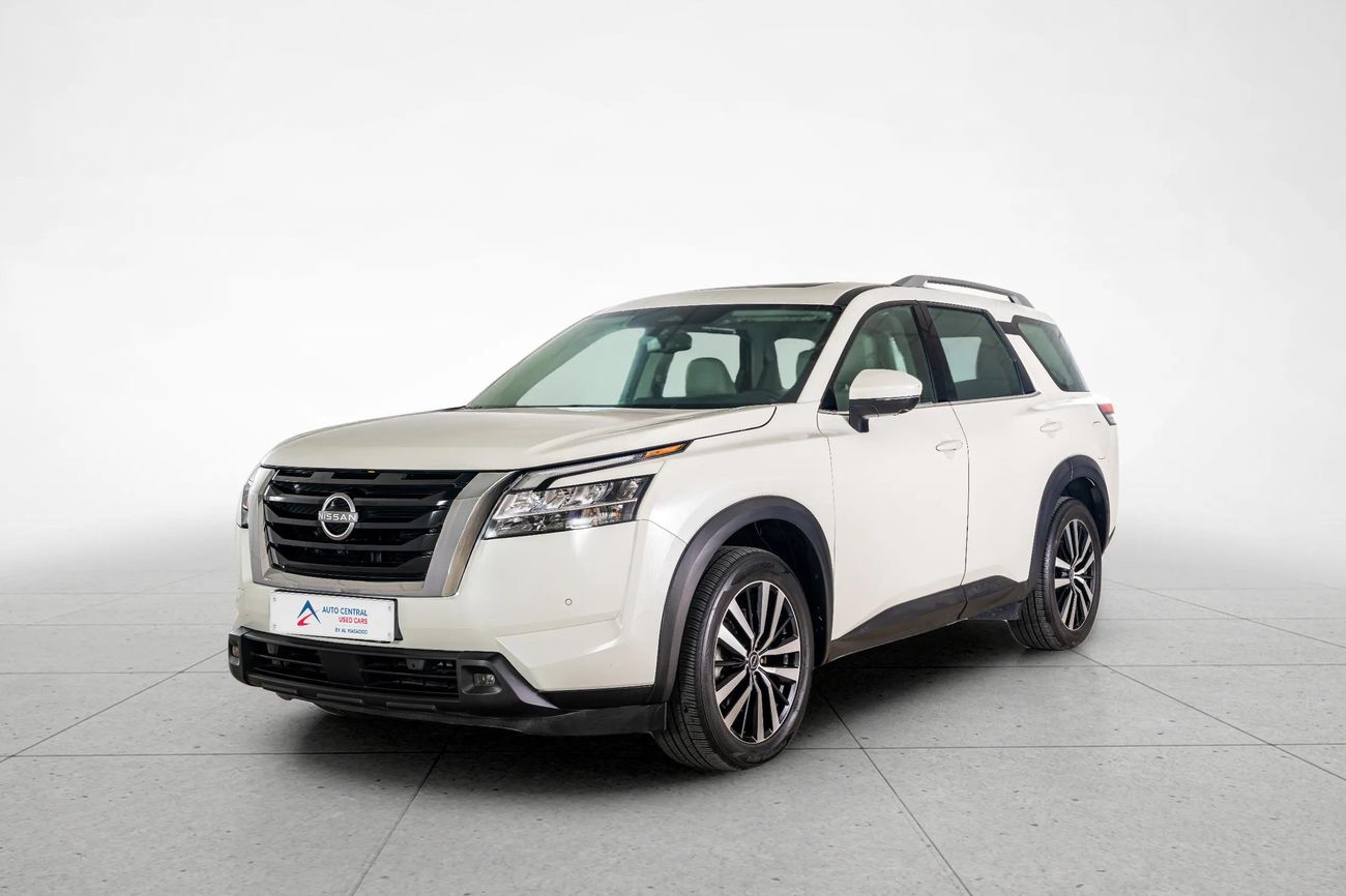 Nissan Pathfinder SV 3.5