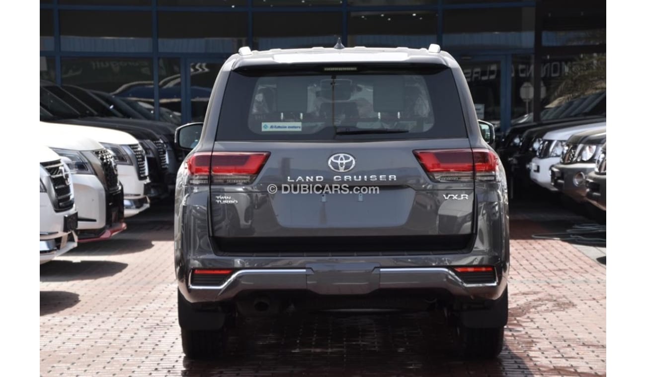 Toyota Land Cruiser Land Cruiser V6 VXR Twin Turbo Gcc Full Option Al-Futtaim