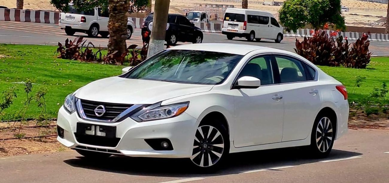 Nissan Altima 2018 2.5SV GCC (680/-MONTHLY)