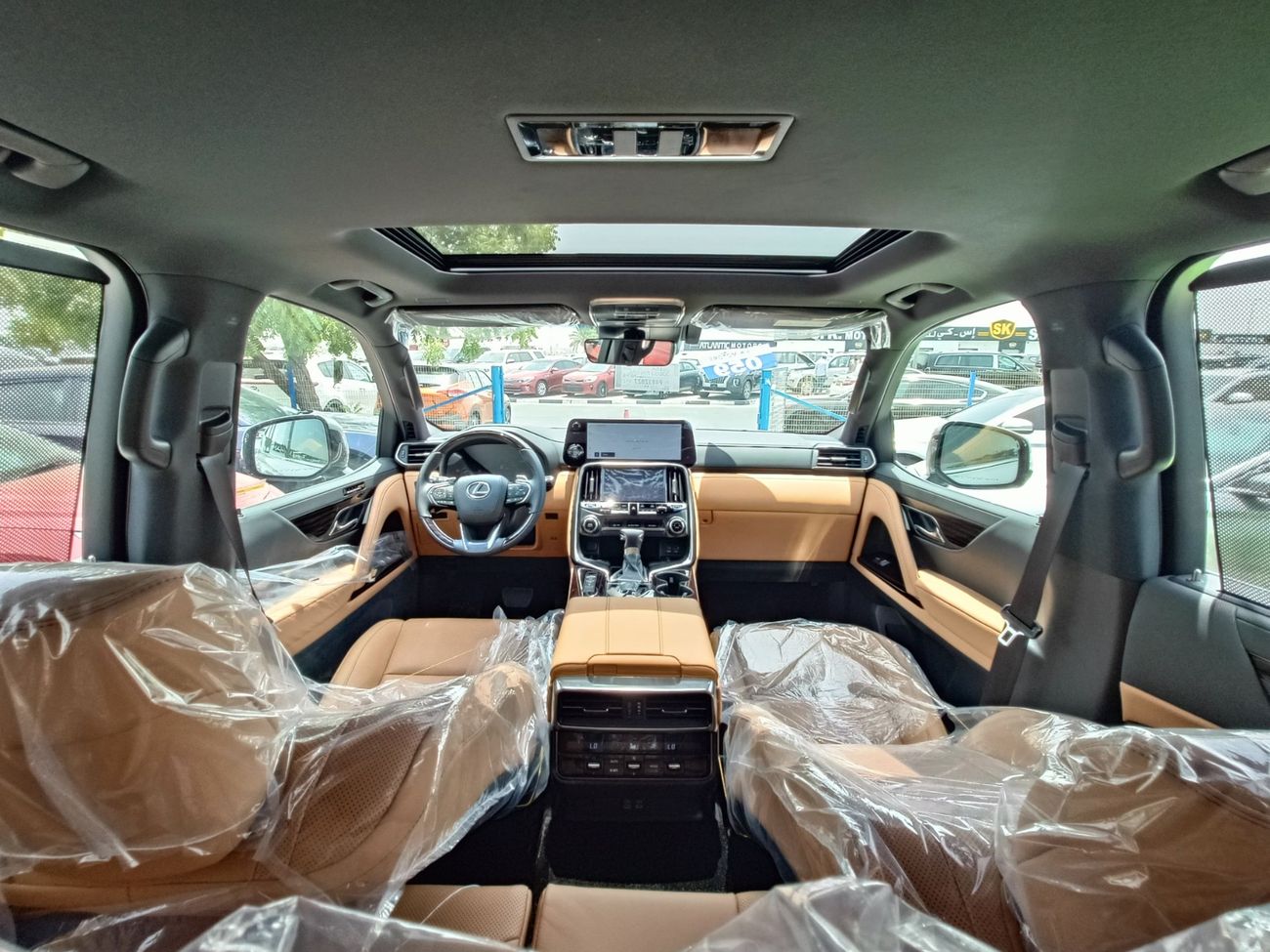 لكزس LX 600 PRESTIGE EURO 4 / V6 / 3.5L / SUNROOF / FULL OPT AND MUCH MORE (CODE # 67842)