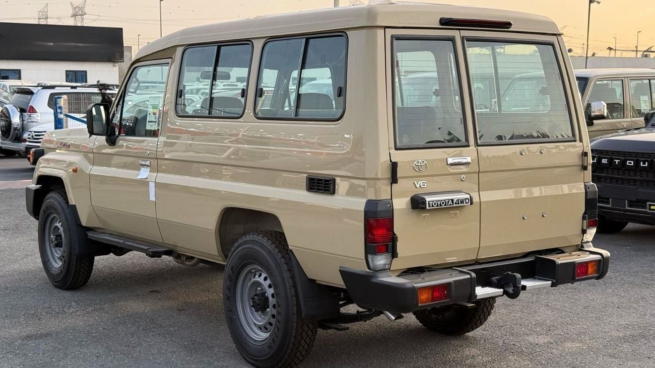 تويوتا لاند كروزر 70 LC 78 4.0 V6 PETROL MANUAL