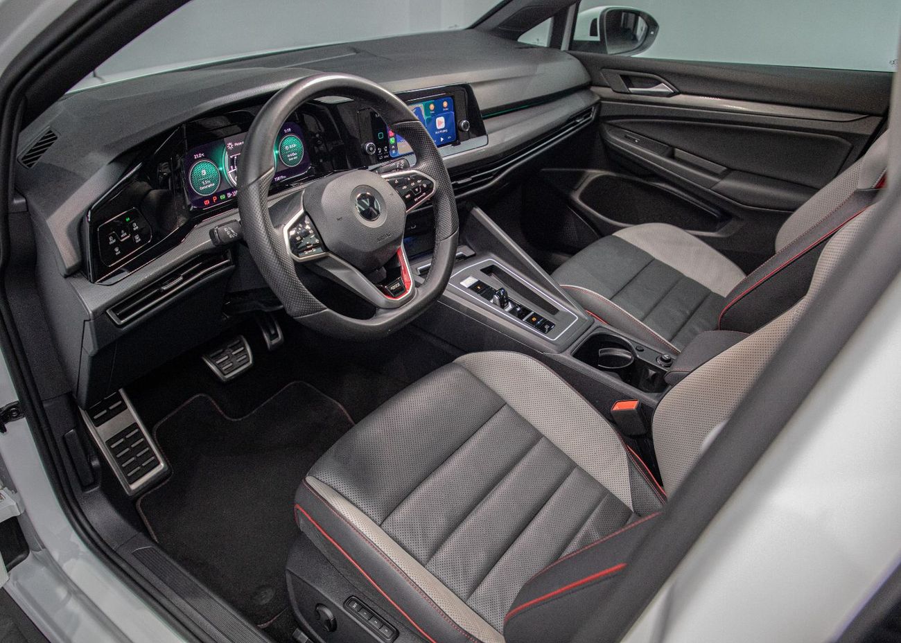 فولكس واجن جولف GTI