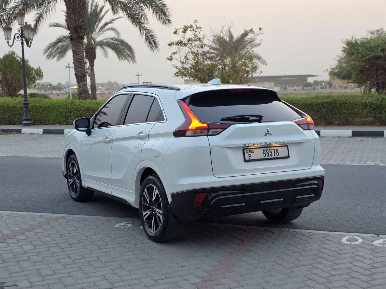 ميتسوبيشي إكلبس كروس GLS