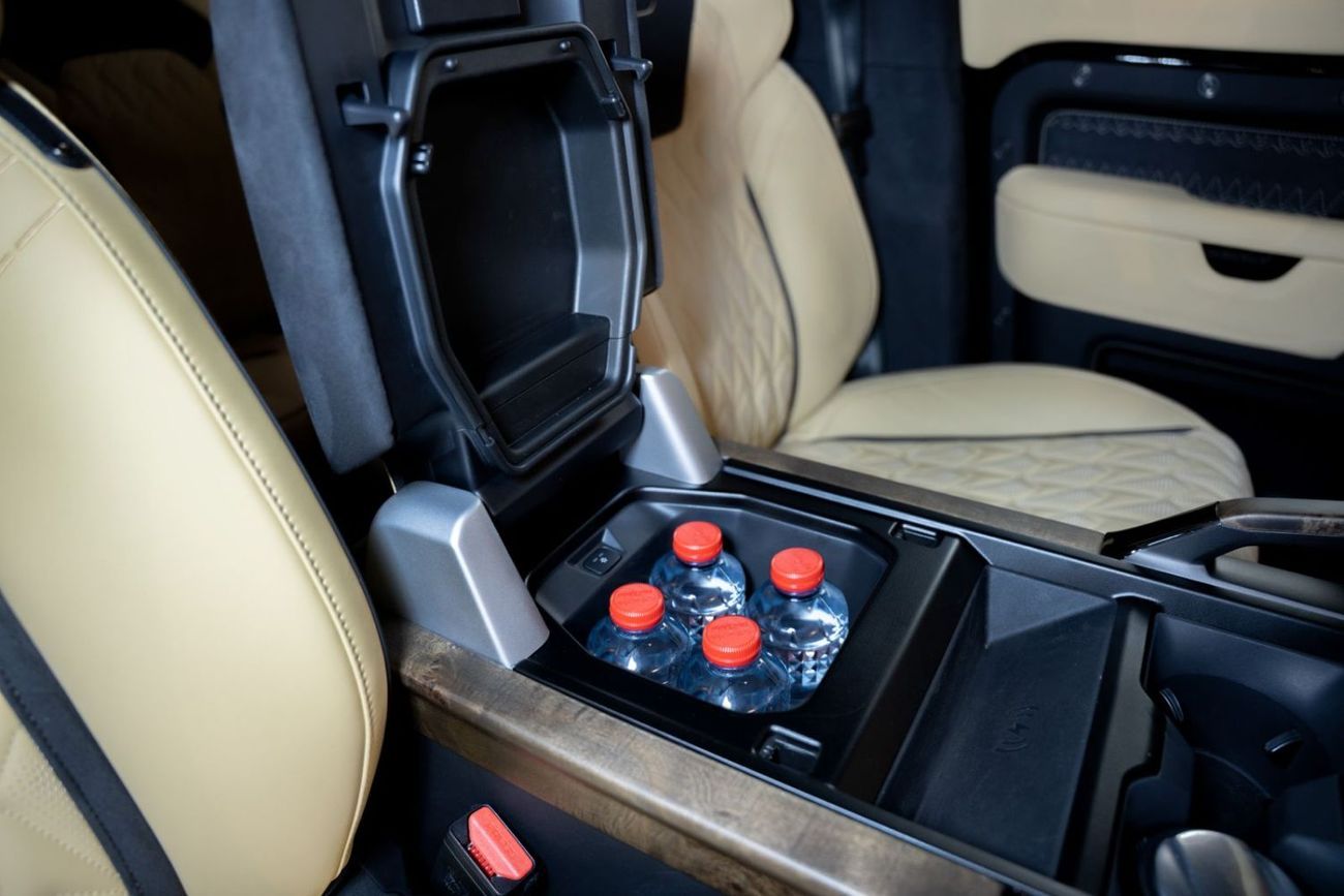 Land Rover Defender P400 110 HSE 3.0L (5 Seater) Limgene Defender |  A-pex Series – Falcon Edition | 1 of 28