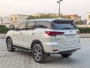 تويوتا فورتونر Toyota Fortuner 2016 LHD petrol engine 2.7 Gcc specs white
