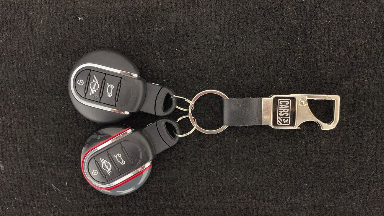 ميني كوبر JOHN COOPER WORKS 2 | بدون دفعة مقدمة | اختبار قيادة مجاني للمنزل