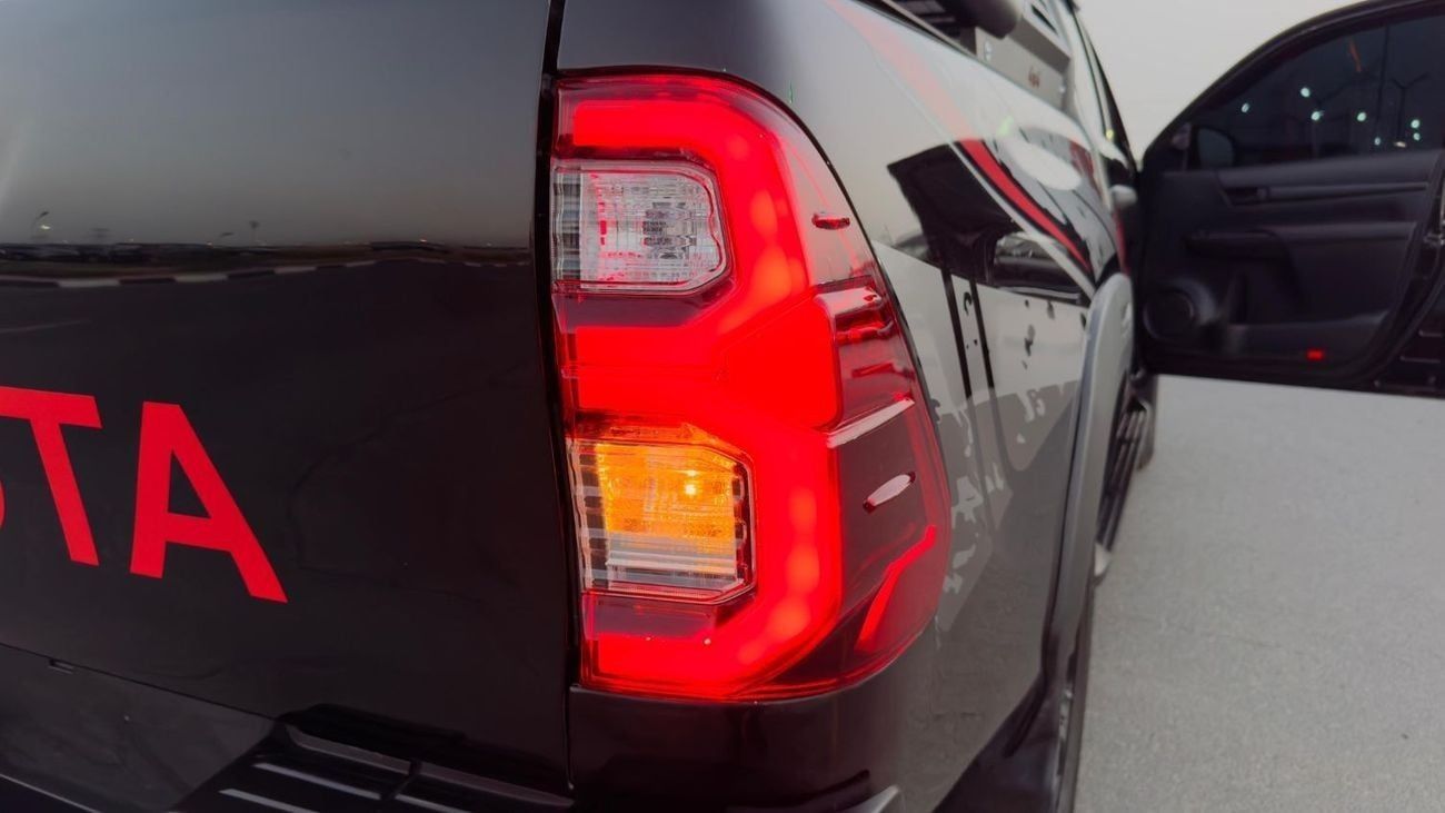 Toyota Hilux MODIFIED TO ROCCO ADVENTURE | 2.8L DIESEL ENGINE | DOUBLE CABIN