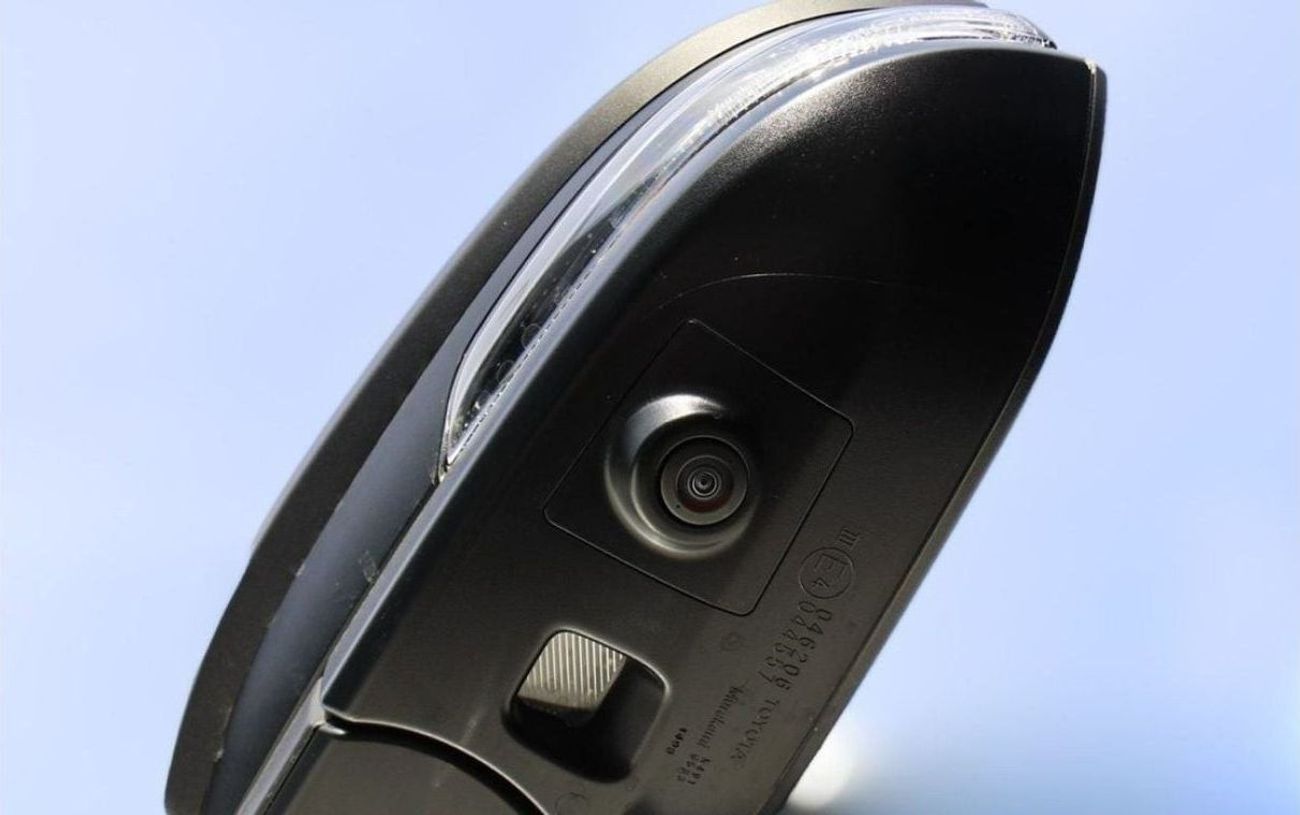 تويوتا هيلوكس Toyota Hilux Adventure 4.0L petrol V6 full option 2024