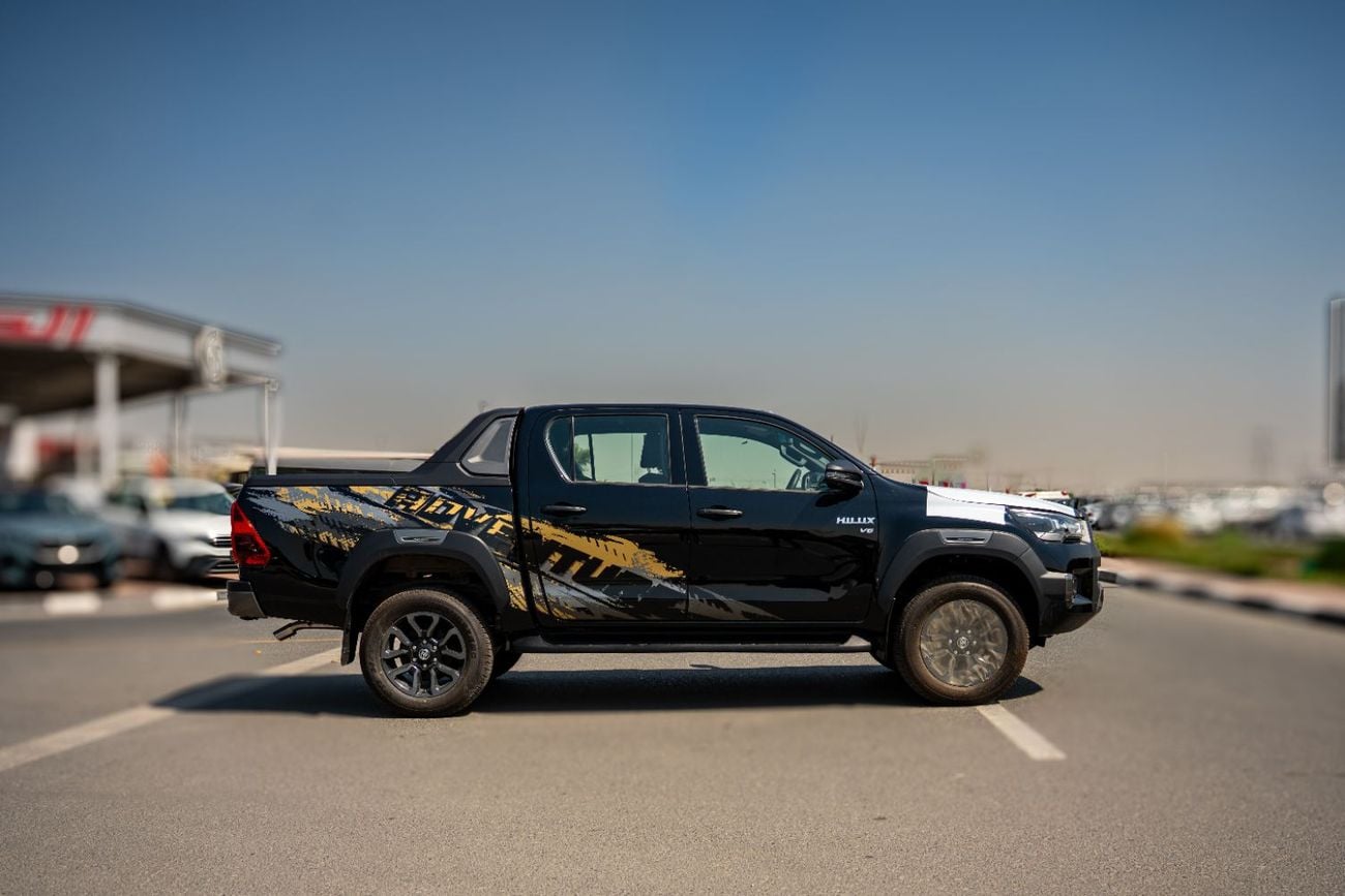 تويوتا هيلوكس Toyota Hilux Adventure 2025 4.0L Petrol Double Cab Pickup  4WD