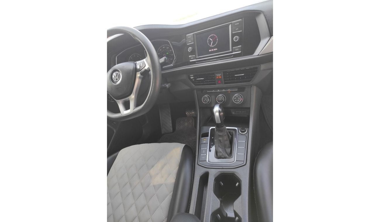 Volkswagen Jetta Volkswagen jetta 2020 v4 1.5 full automatic