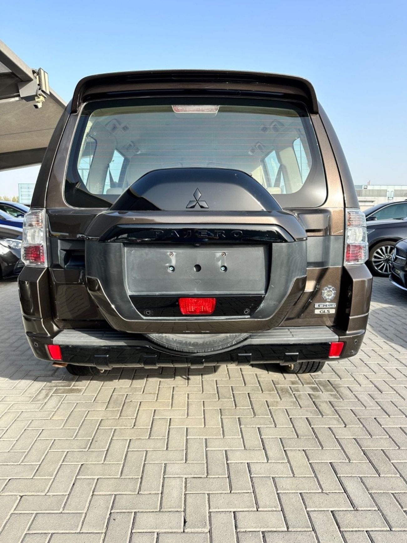 Mitsubishi Pajero GLS Highline Top