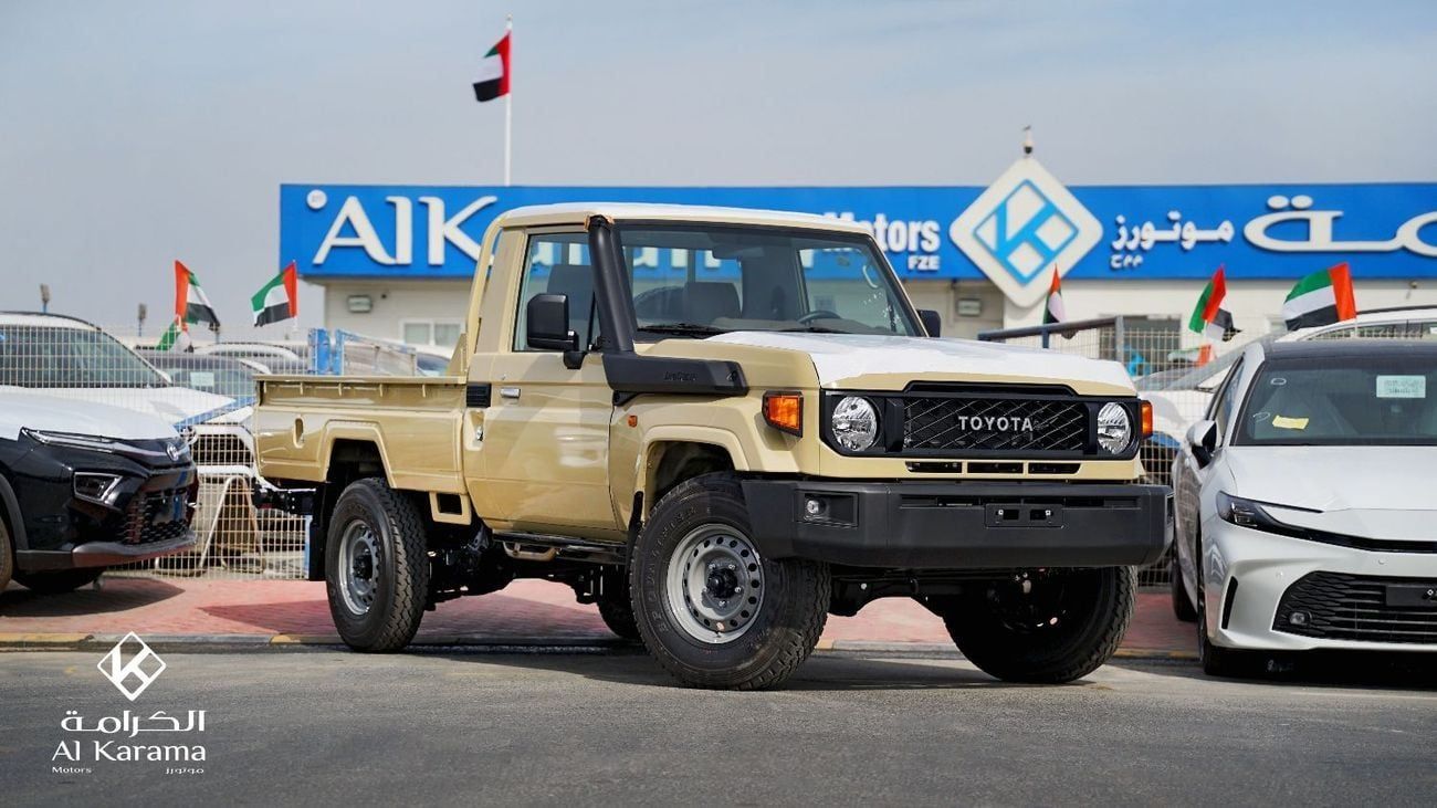 Toyota Land Cruiser Pick Up 4.0L V6 | Automatic Transmission | Diff Lock | Power Mirror & Windows | GCC Specs | LC79