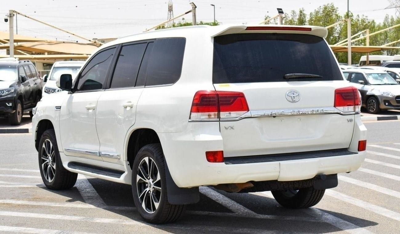 Toyota Land Cruiser V8 4.5L Diesel (Right Hand)