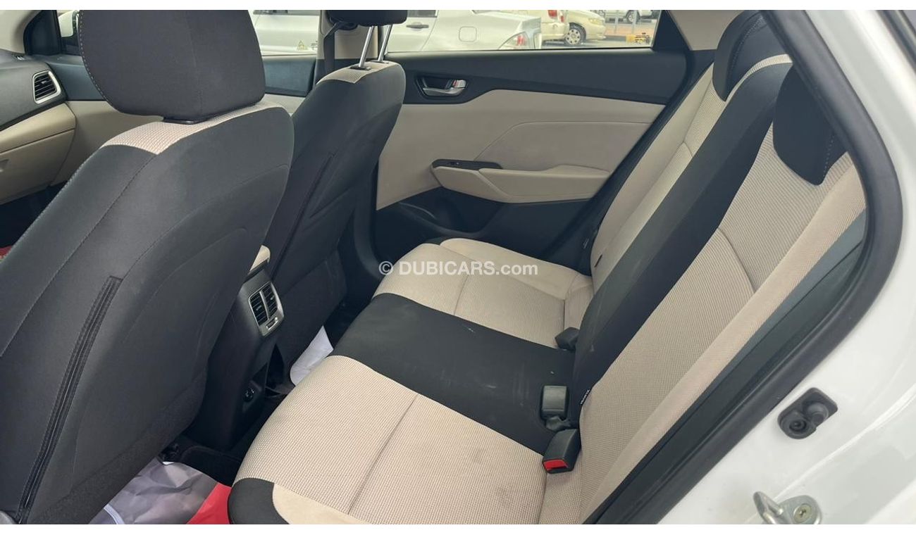 Hyundai Accent GCC خليجي