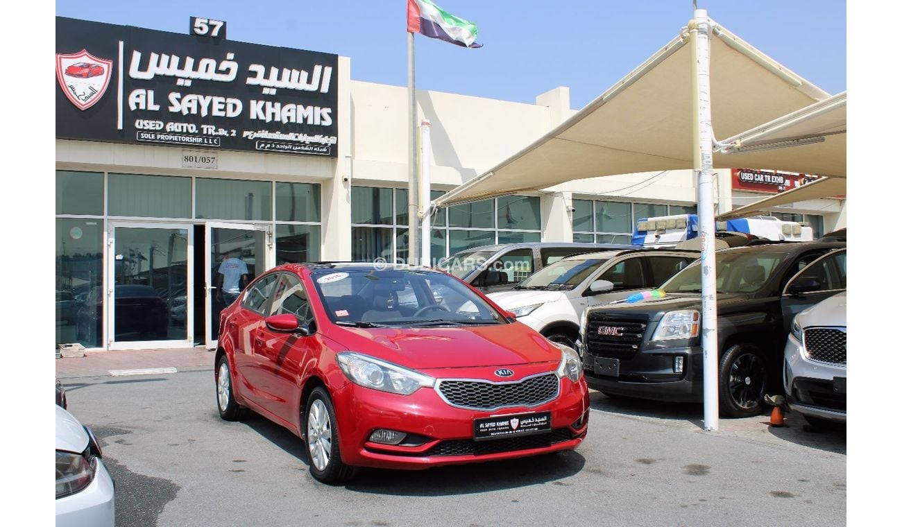 كيا سيراتو LX خالية من الحوادث - خليجي - مكينة 1600 سي سي - السيارة بحالة الوكالة من الداخل والخارج -