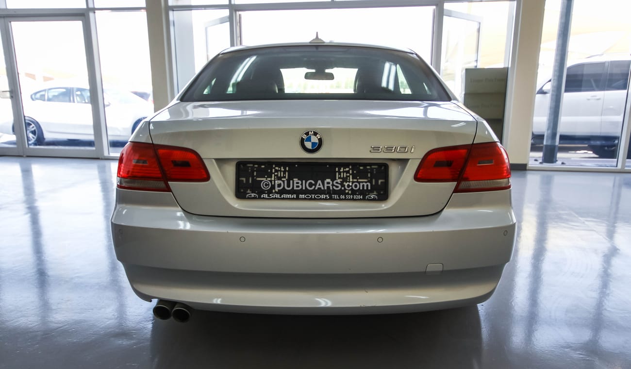 BMW 330i i