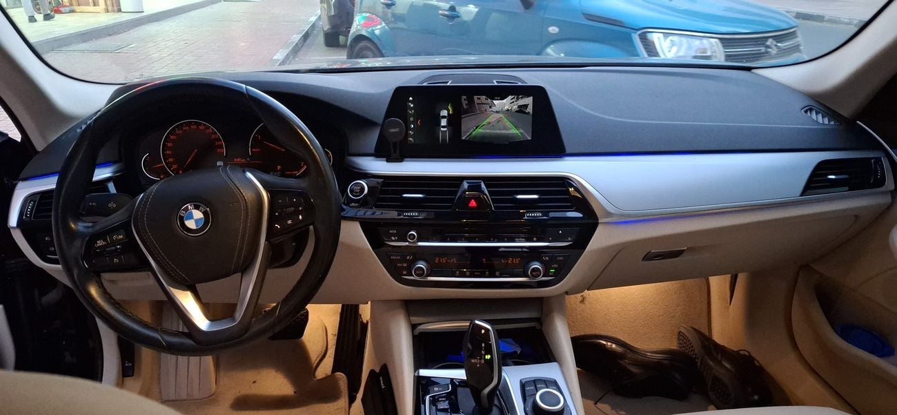 بي أم دبليو 520i EXCLUSIVE 2 | بدون دفعة مقدمة | اختبار القيادة في المنزل