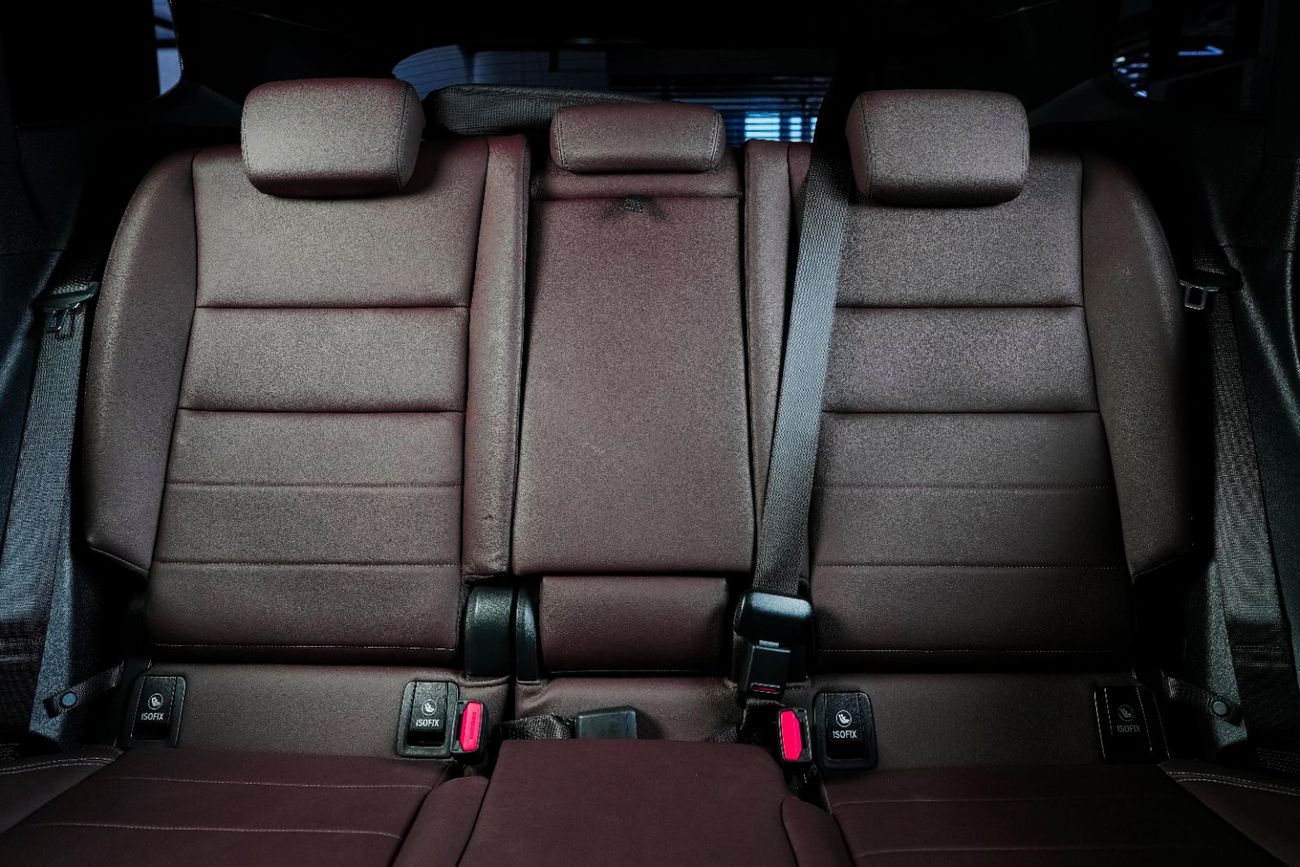 BMW X1 X-Drive 20i M Sport-AGMC Warranty and Service Contract-High Specifications-BMW Individual Rim