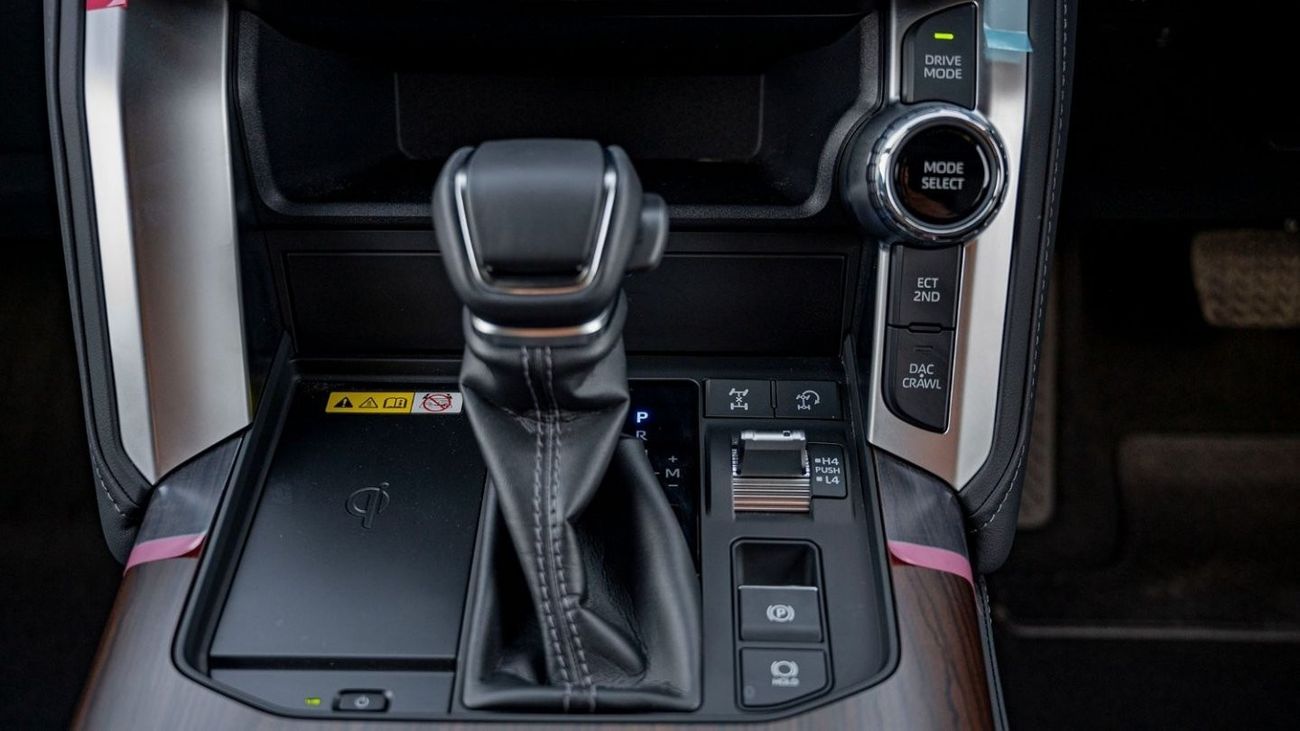 Toyota Land Cruiser 300 VX 3.3L DSL 2023YM Brand New RHD