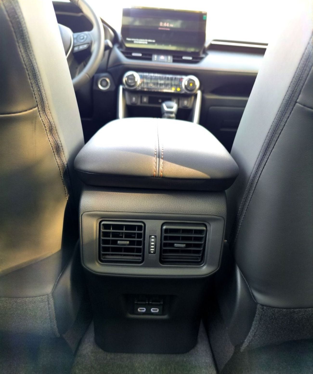 Toyota RAV4 XLE 2.0 FULL OPTION PANORAMA