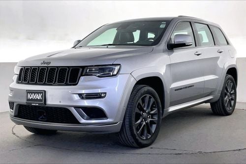 Jeep Grand Cherokee Overland S | National Day Celebration | Guaranteed Warranty | 0 Down Payment