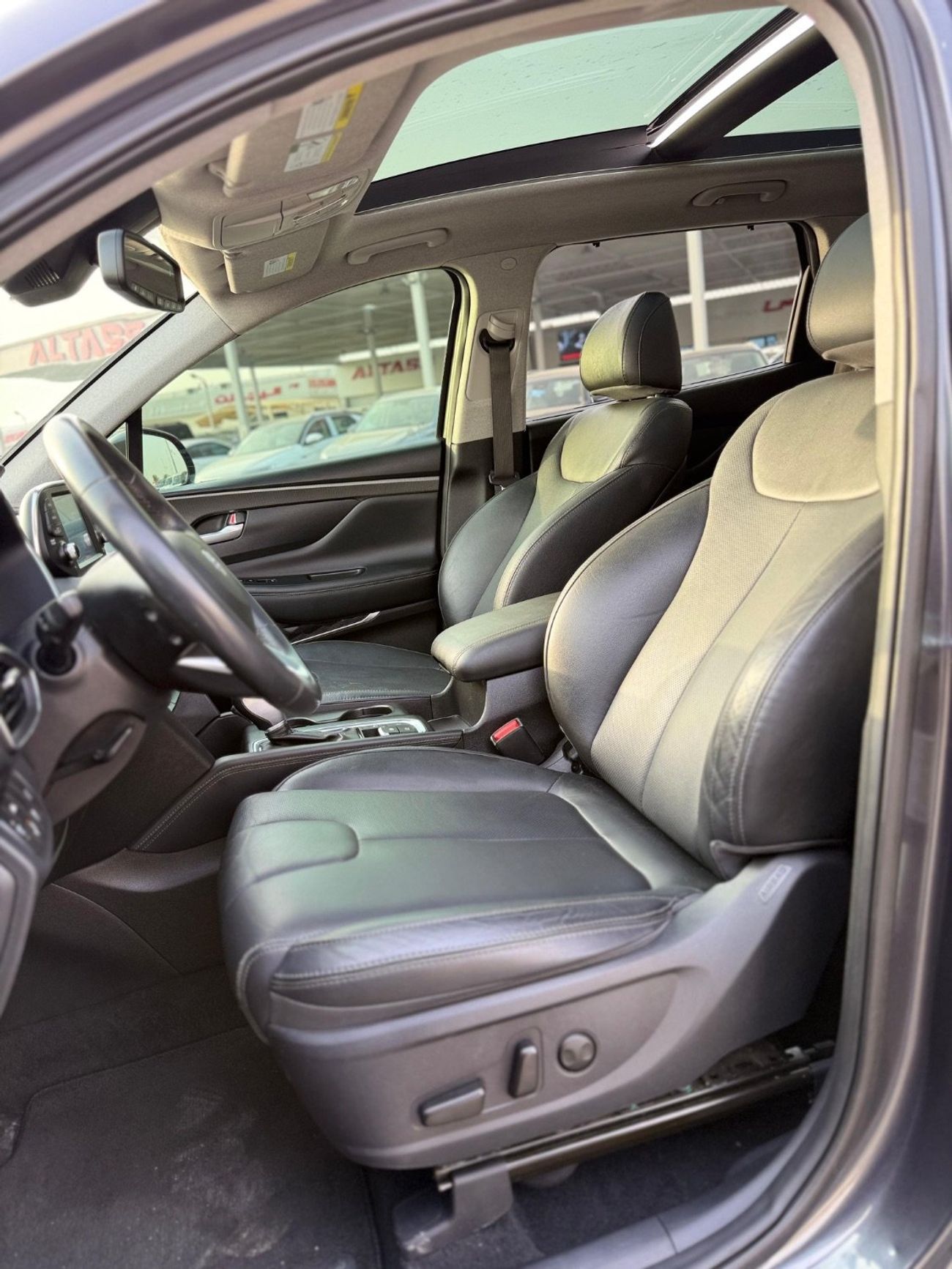 Hyundai Santa Fe Full option panoramic