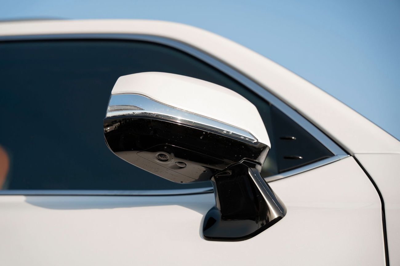 Lexus LX 700h 2026 Lexus LX700h VIP 3.5L Petrol AT (White - Orange)