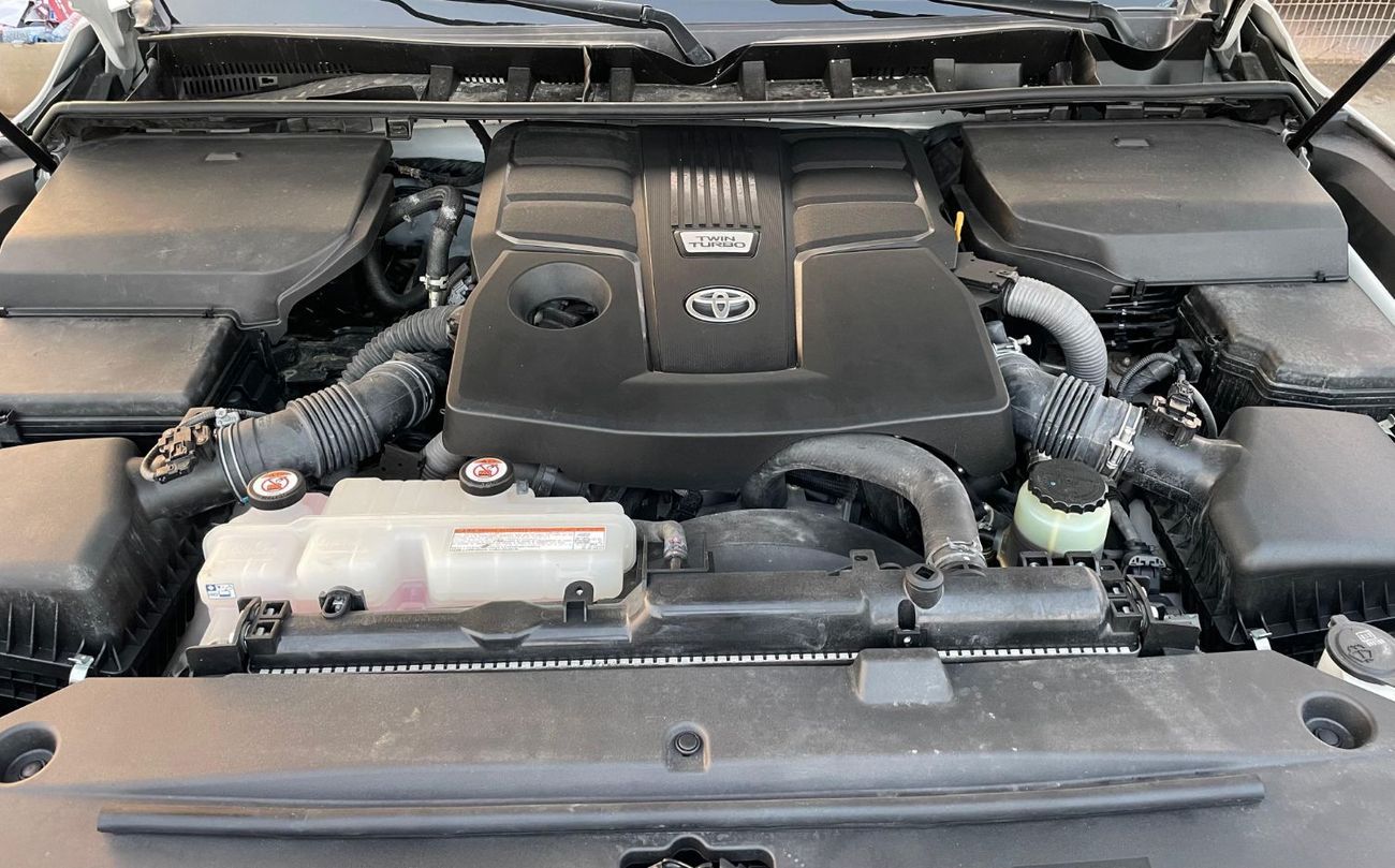 Toyota Land Cruiser GXR 3.5L