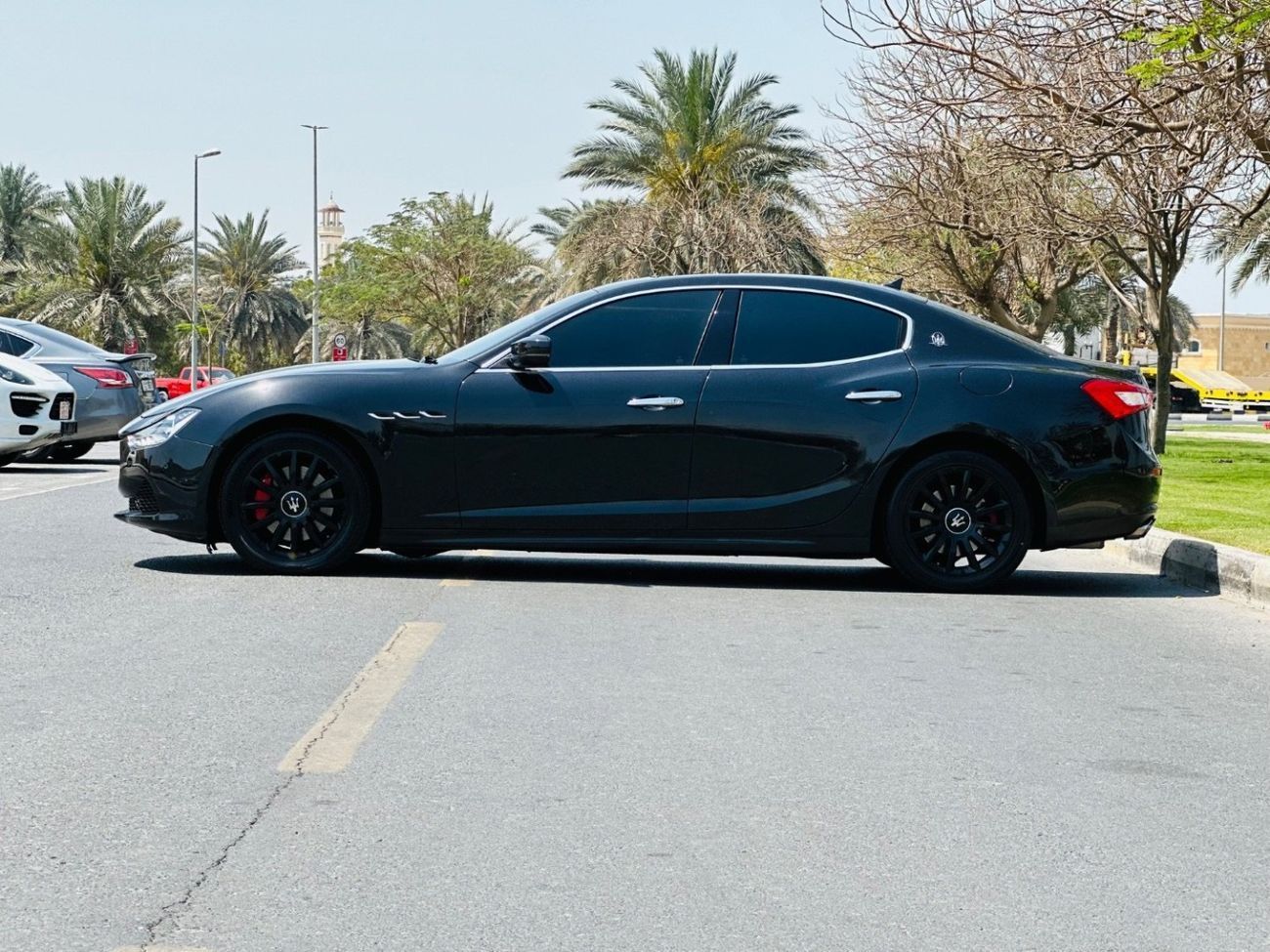 مازيراتي جيبلي 3.0T V6 Modena