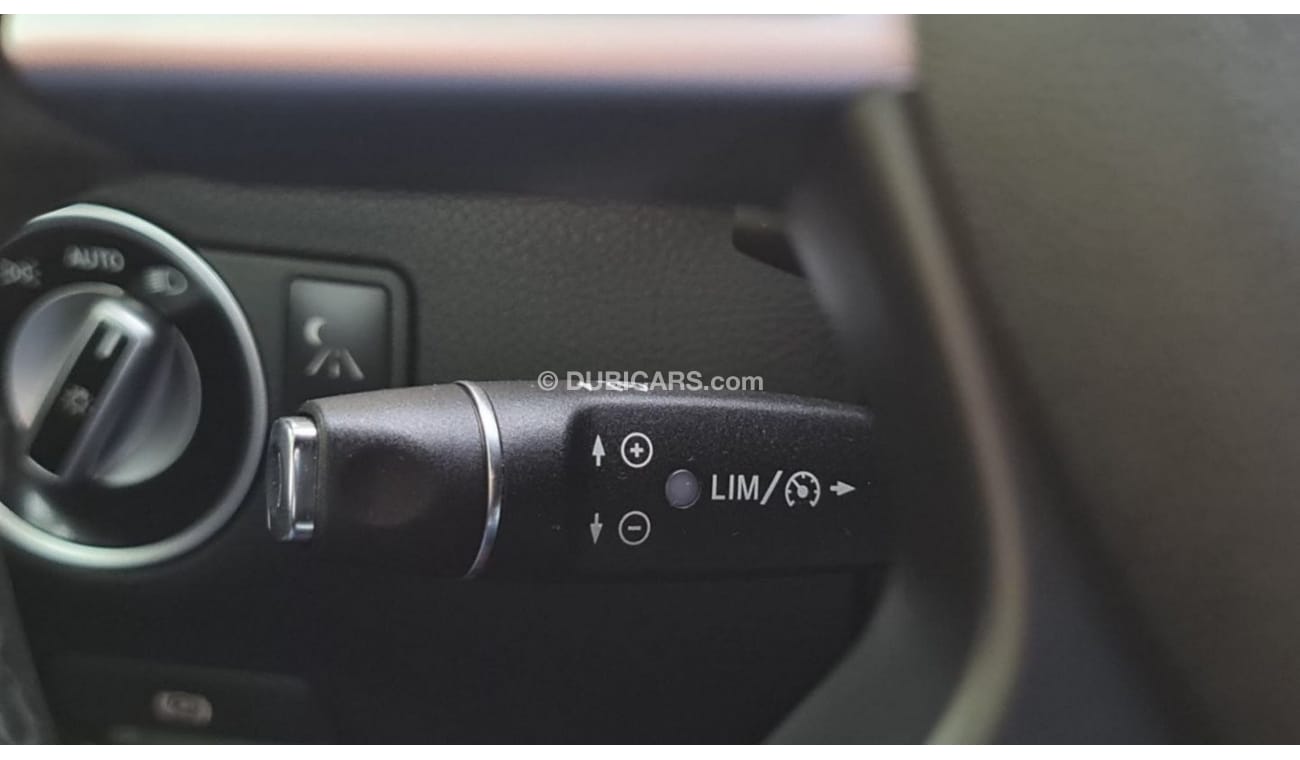 Mercedes-Benz GL 500 2015 4.7L Turbocharged V8 Partial Service History GCC Perfect Condition