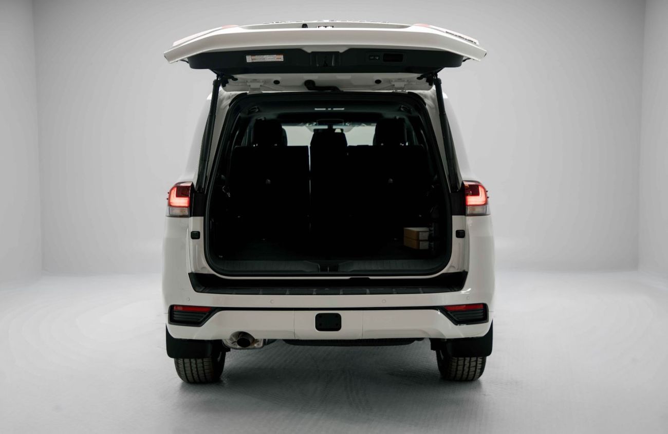 Toyota Land Cruiser GXR 4.0L - Pearl White Inside Black | Export Only