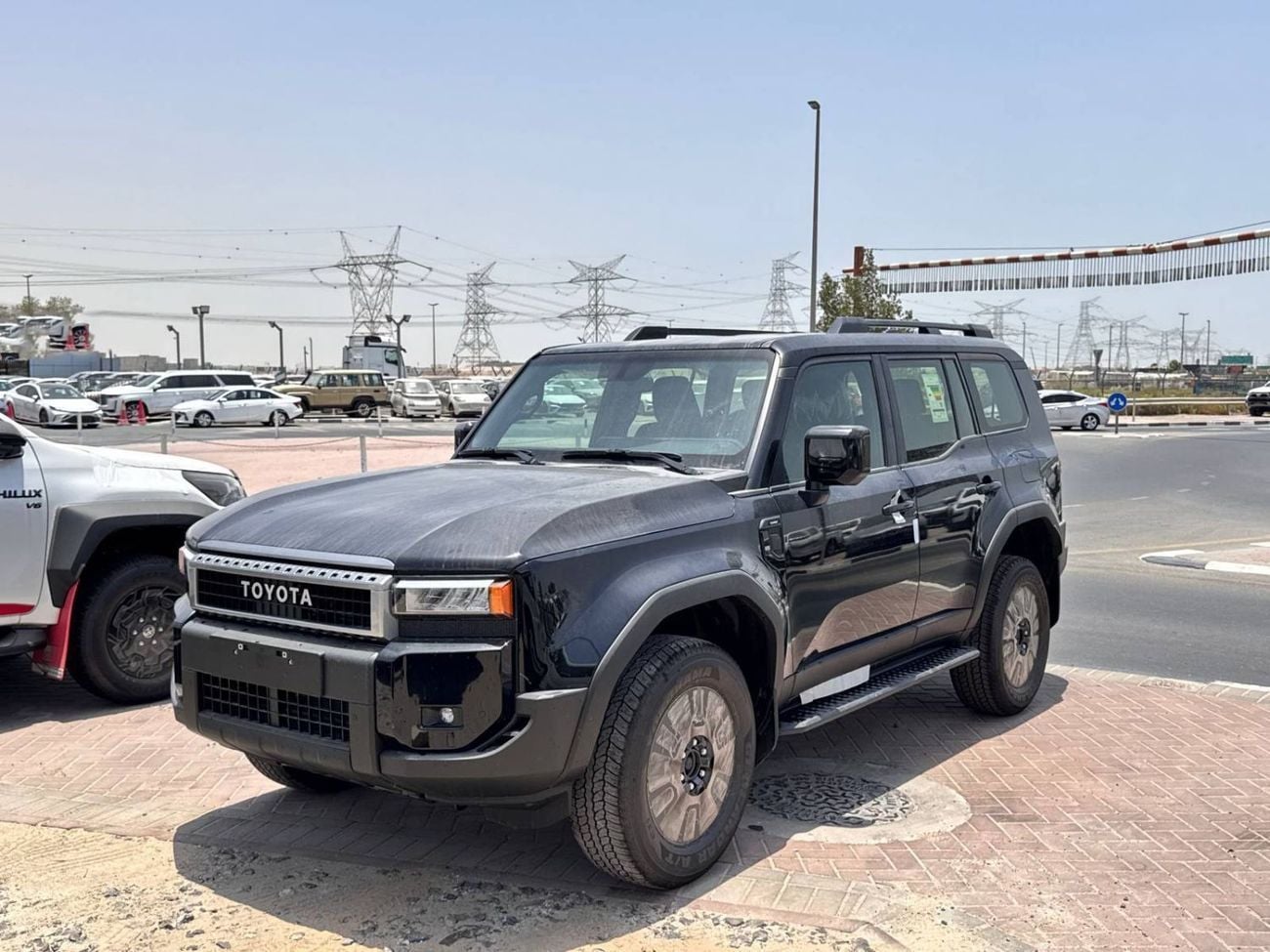 تويوتا برادو Adventure Mono Tone 2.4T