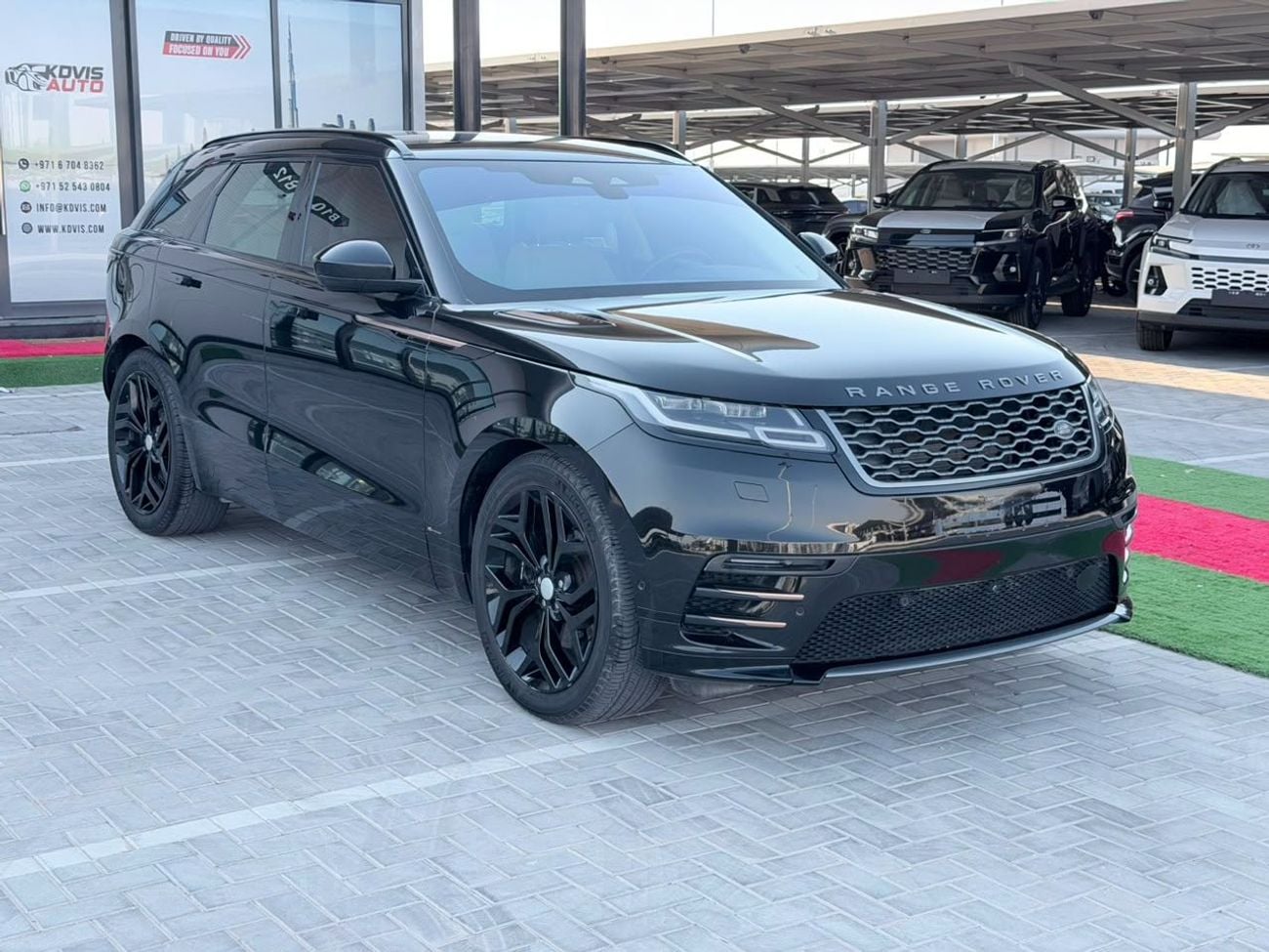 Land Rover Range Rover Velar R-DYNAMIC SE