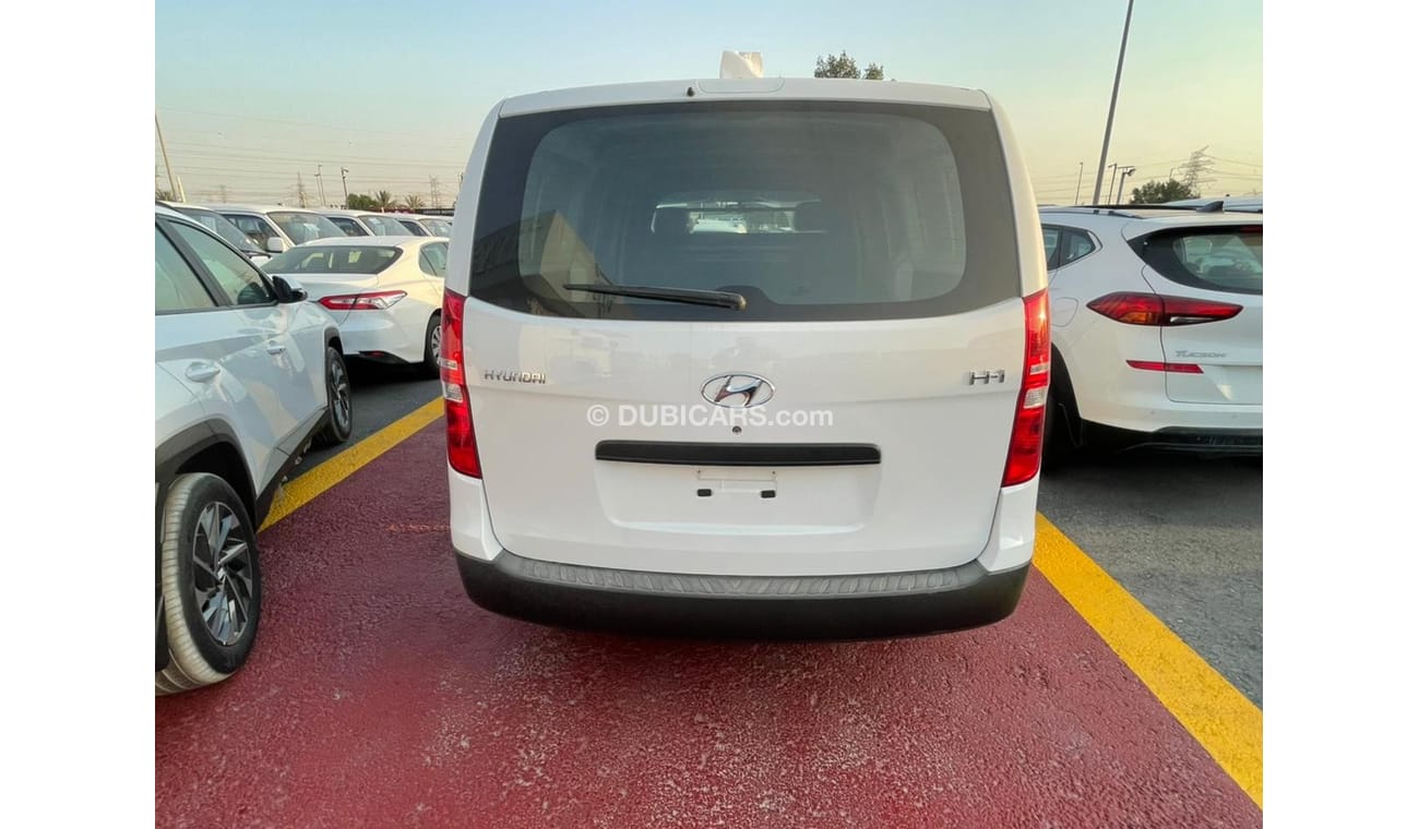 هيونداي H-1 HYUNDAI H-1 CARGO VAN , PETROL, MODEL 2021, WHITE, MANUAL , ONLY FOR EXPORT