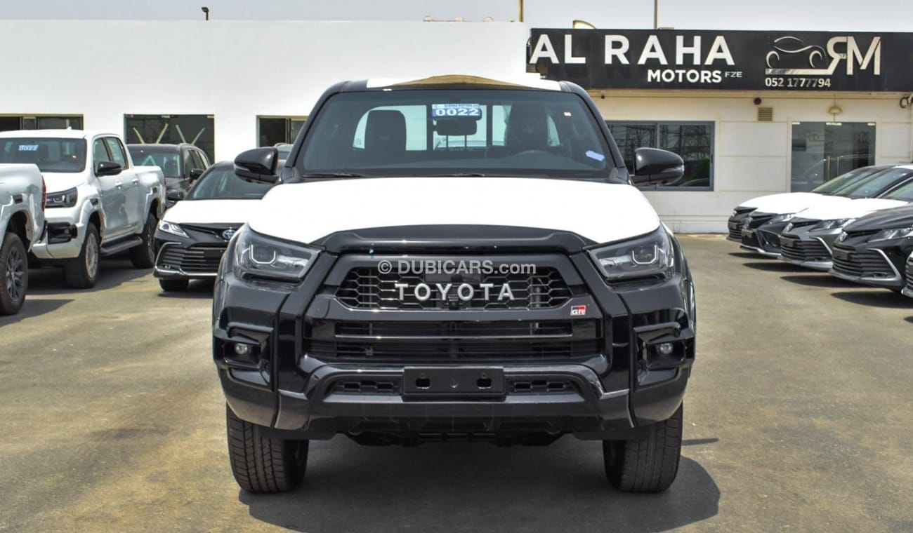 تويوتا هيلوكس GR Sport 4.0 L V6