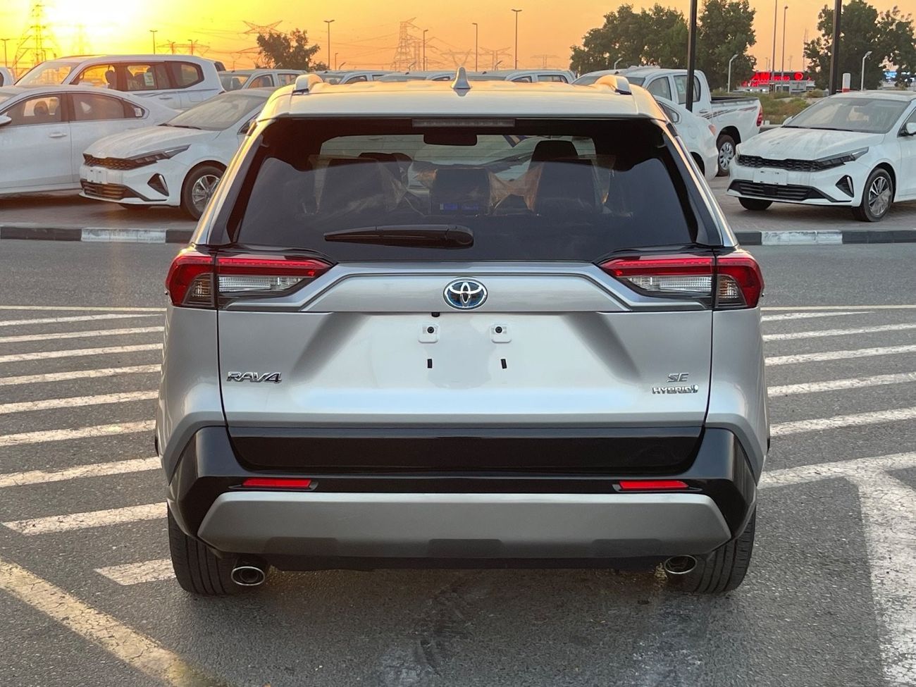 Toyota RAV4 2023 TOYOTA RAV4 SE HYBRID 4x4 IMPORTED FROM USA