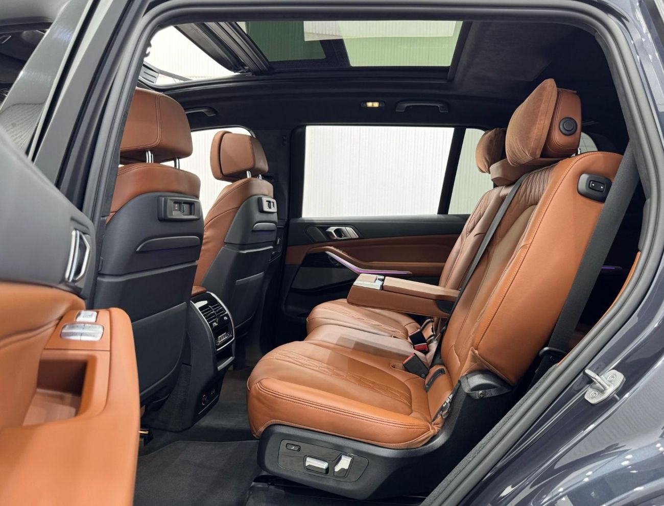 BMW X7 40i M Sport Premium 3.0L 2022 BMW X7 xDrive40i M-Sport, 2027 BMW Warranty, 2028 BMW Service Pack, Fu