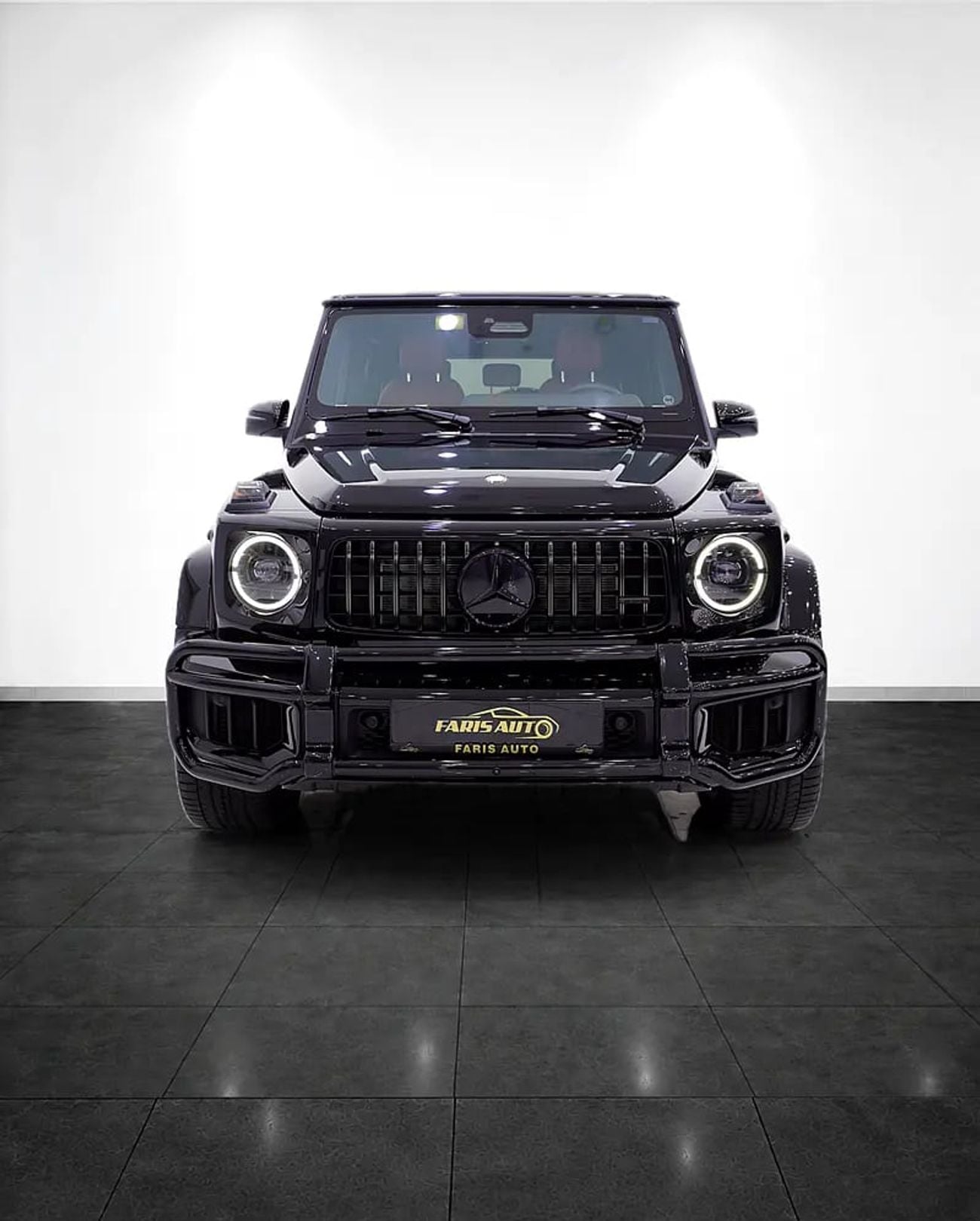 Mercedes Benz G63 AMG G63 MANUFAKTUR EDITION + DOUBLE NIGHT PACKAGE + CARBON INTERIOR+ 5 YEARS GARGASH WARRANTY + SERVICE