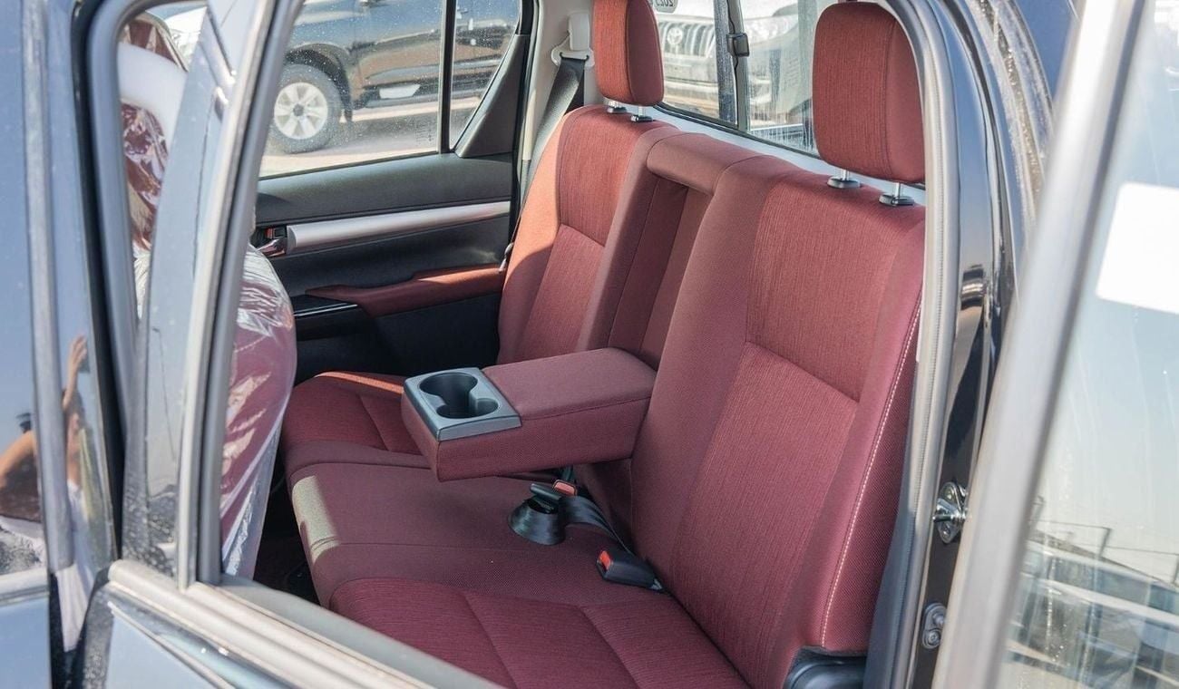 Toyota Hilux 2025 Toyota Hilux TRD SR5 4.0L Petrol AT (Black)